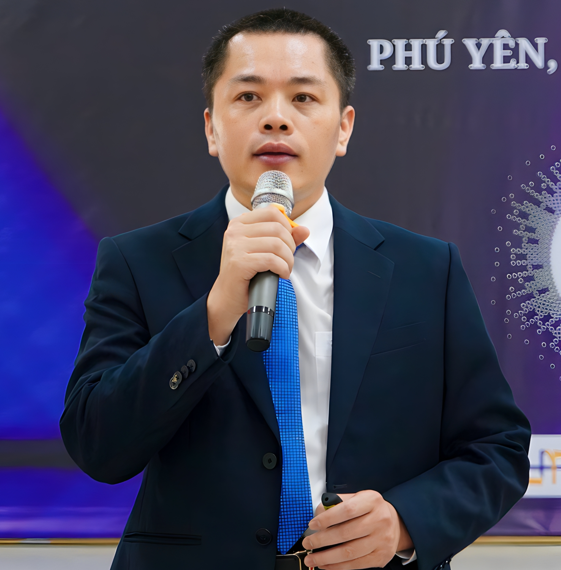 TS. Nguyễn Trung Hòa – Thành viên Sáng lập Phú Yên Local Talent Network – Giám đốc Trung tâm Đào tạo & Hợp tác Quốc tế – Trường Cao Đẳng Công thương miền Trung